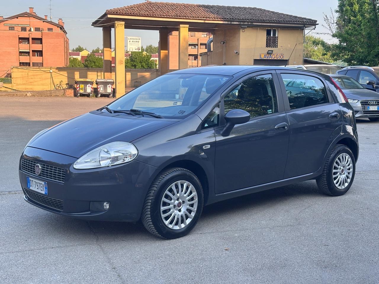 Fiat Grande Punto 1.4 solo 95mila km unipro