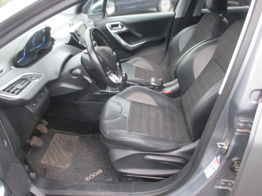 Peugeot 2008 1.2 puretech Euro 6 Per Neopatentati