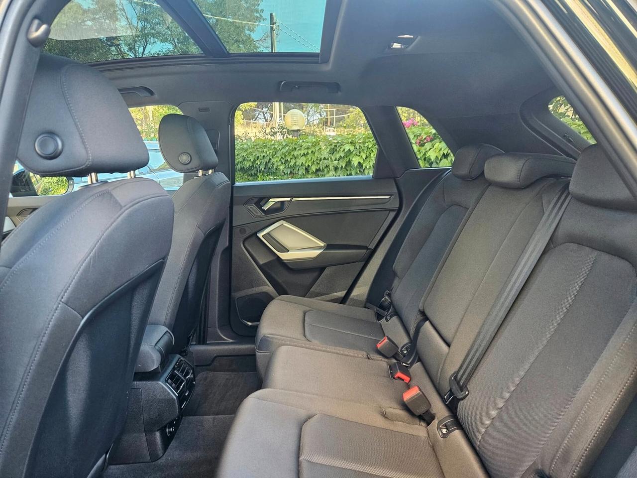 Audi Q3 35 TDI S tronic line edition