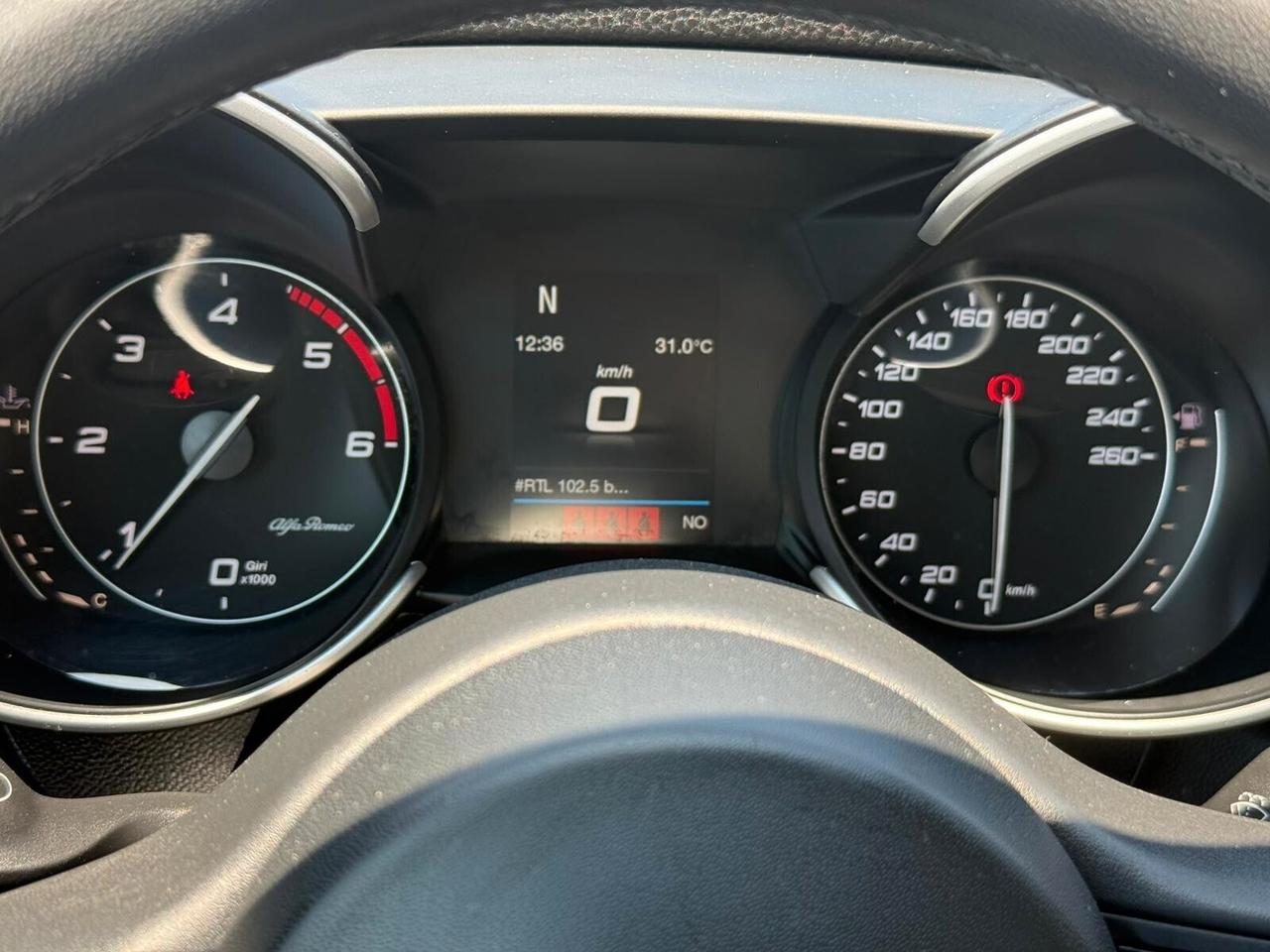Alfa Giulia 2.2 160 CV AT8 Super Manuale Blu Monte Carlo