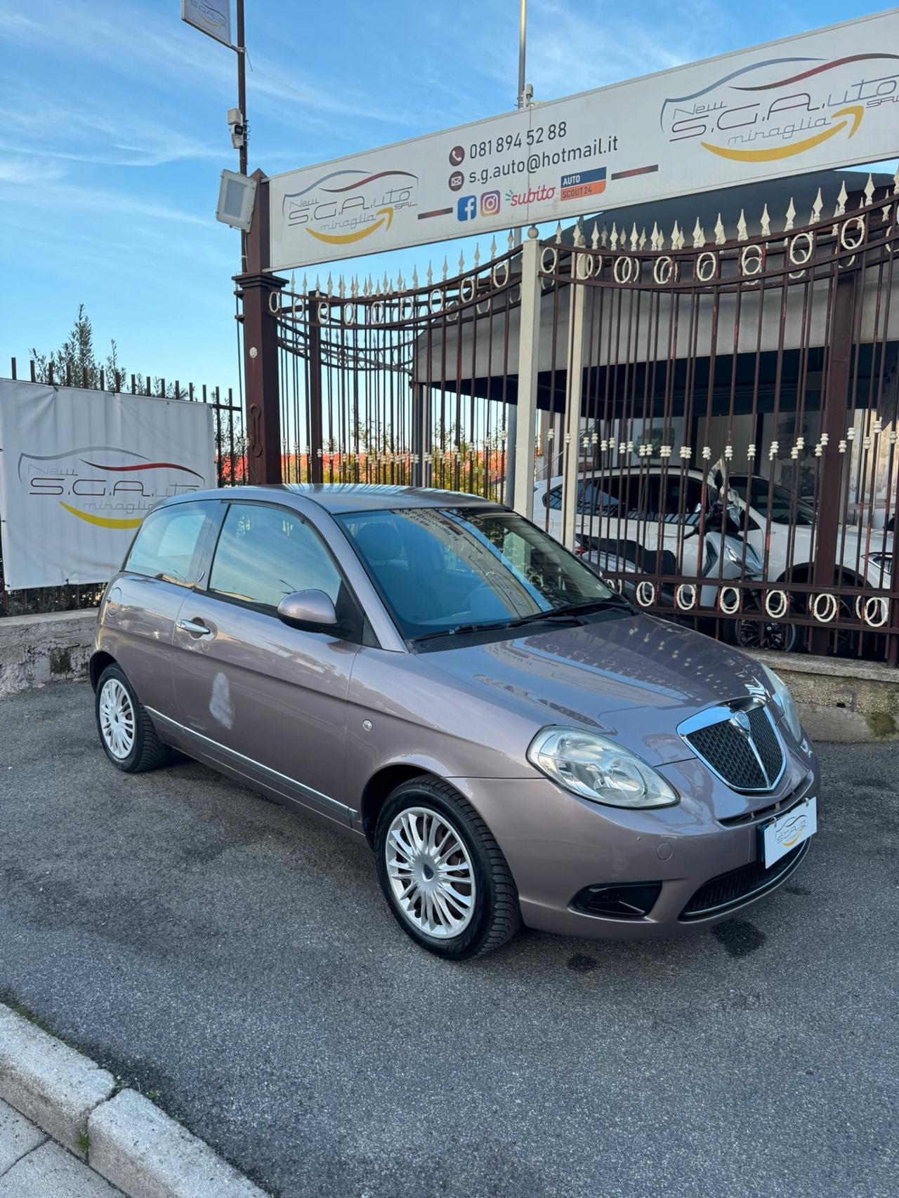Lancia Ypsilon 1.2 Argento