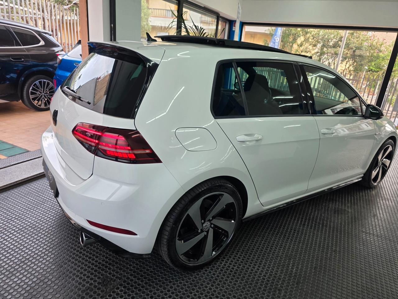 Volkswagen Golf GTI VII Performance 2.0 TSI 5p. BlueMotion Technology