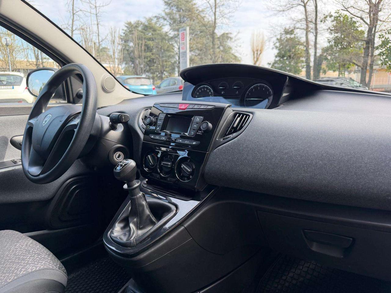 Lancia Ypsilon 1.2 BENZINA