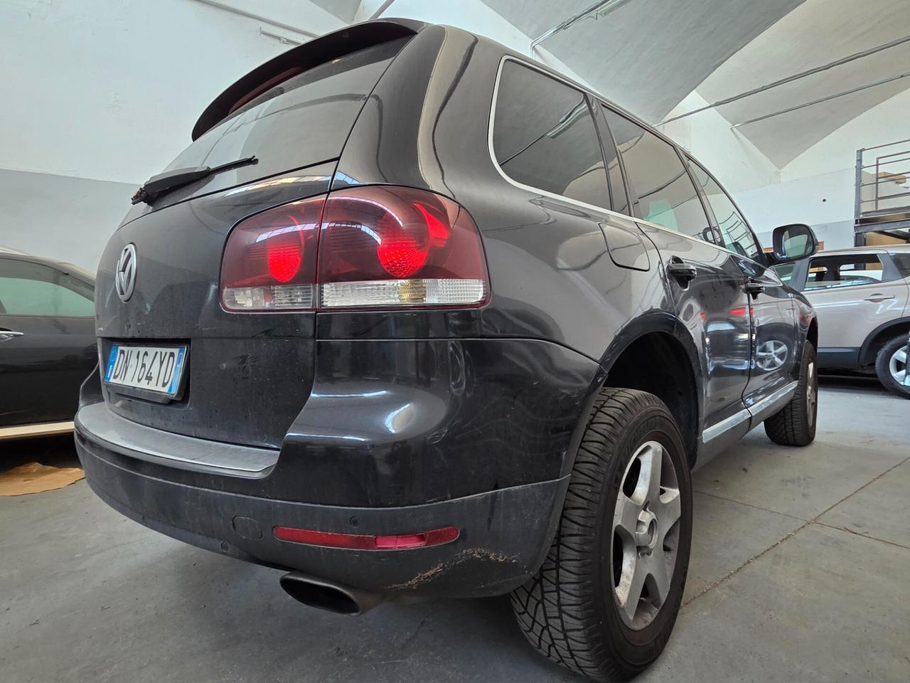 Volkswagen Touareg 2.5 R5 TDI DPF tiptronic Exclusive