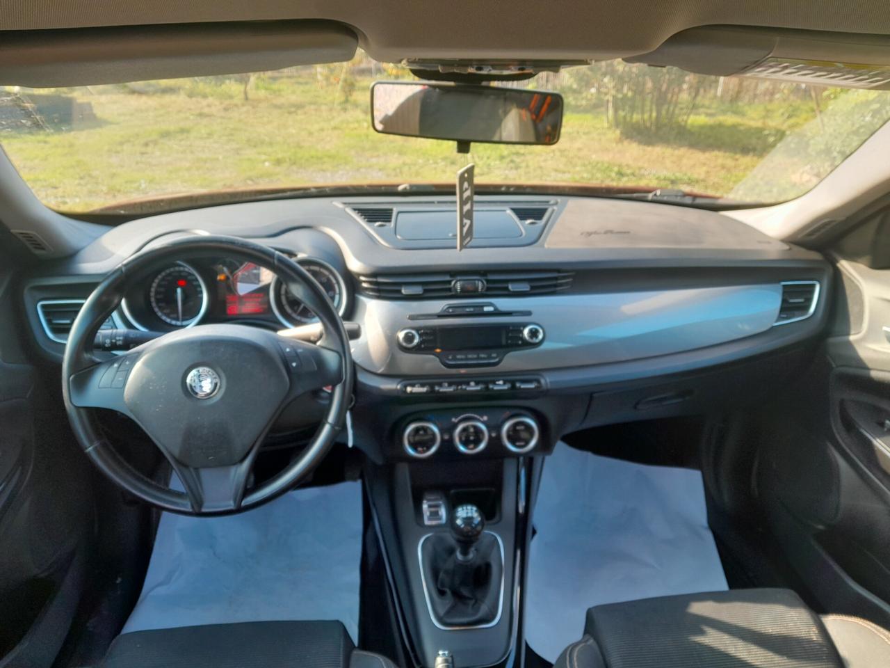 Alfa Romeo Giulietta 1.6 JTDm-2 105 CV Distinctive