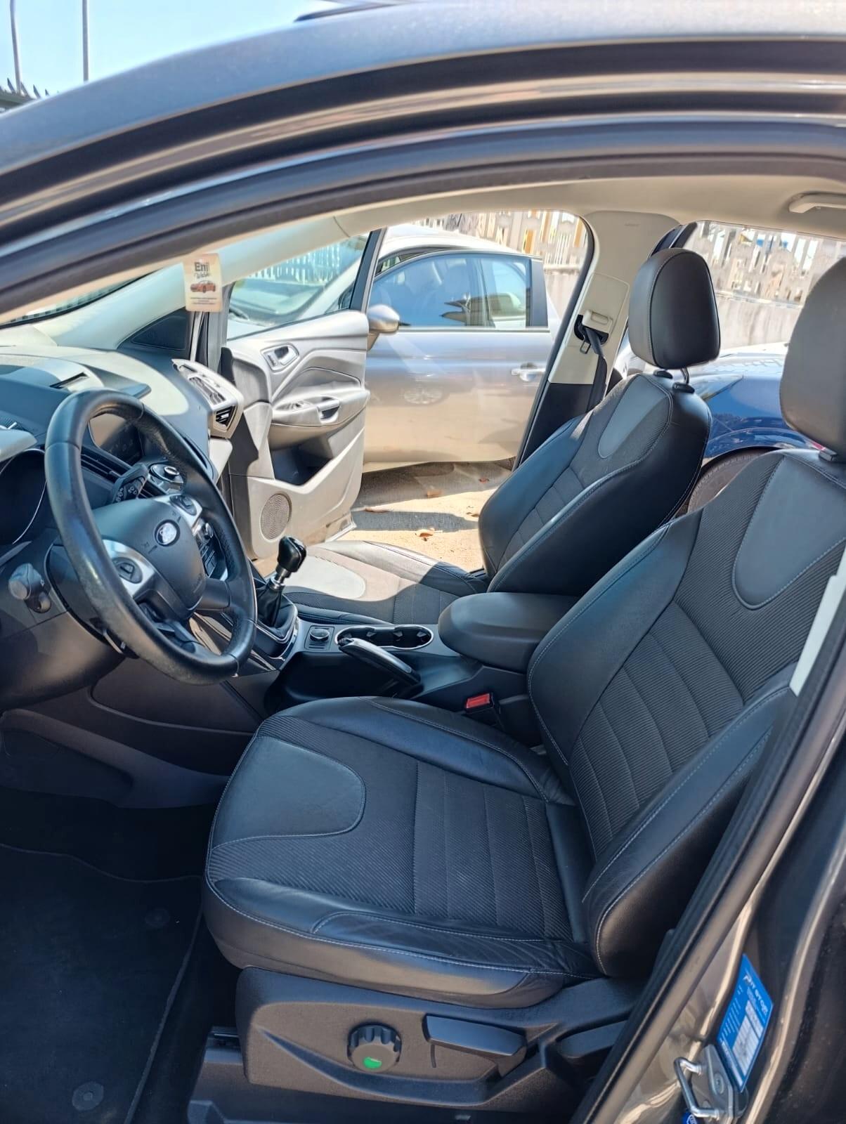 Ford Kuga 2.0 TDCI Titanium 2016