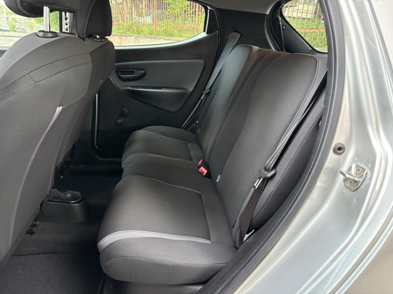 Lancia Ypsilon 1.3 MJT 16V 80 CV 5 porte S&S Platinum