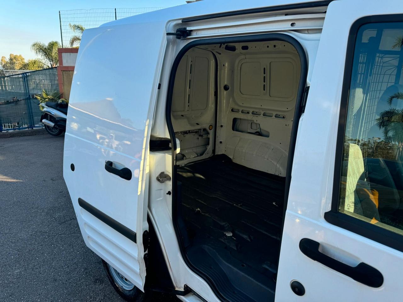 Ford Transit Connect Transit Connect 200S 1.8 TDCi/90CV PC-TN