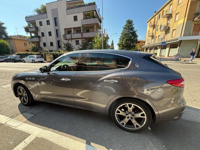 MASERATI Levante V6 Diesel AWD"ProMMo"