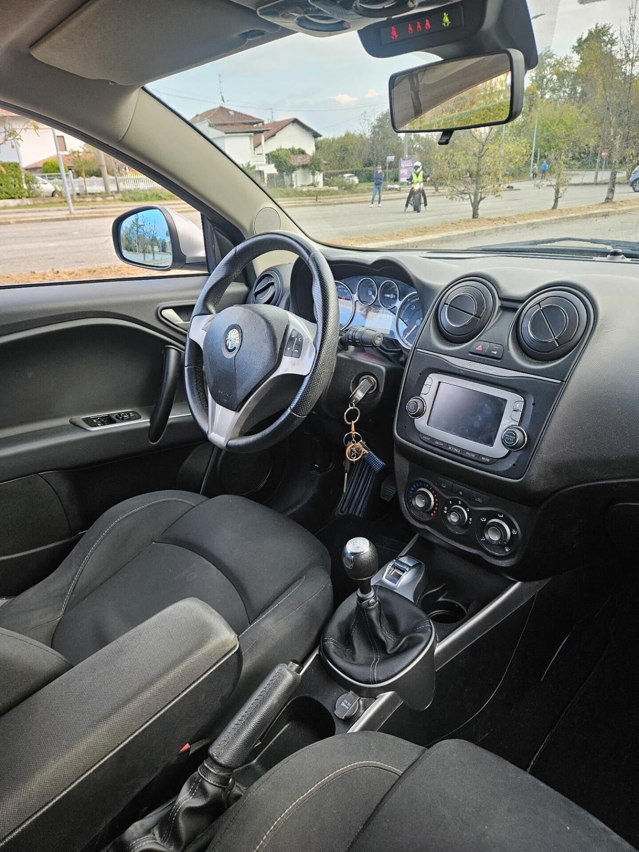Alfa Romeo MiTo 1.3 JTDm 85 CV NEOPATENTATI