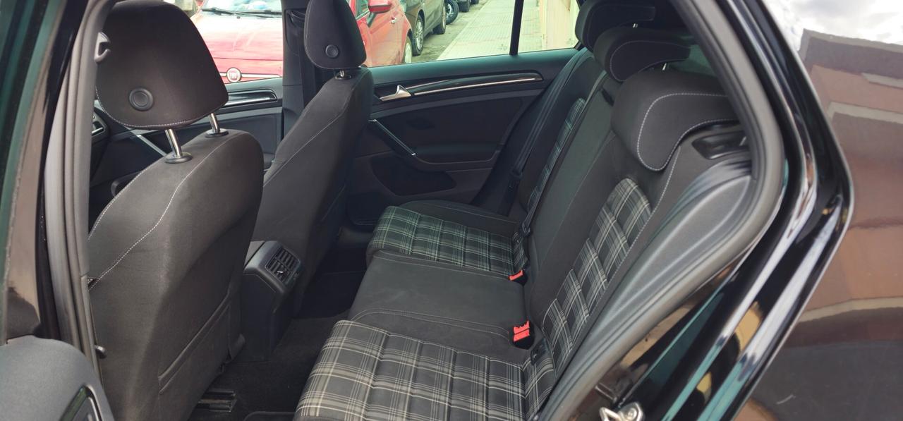 Volkswagen Golf GTD 2.0 TDI 5p. BlueMotion Technology