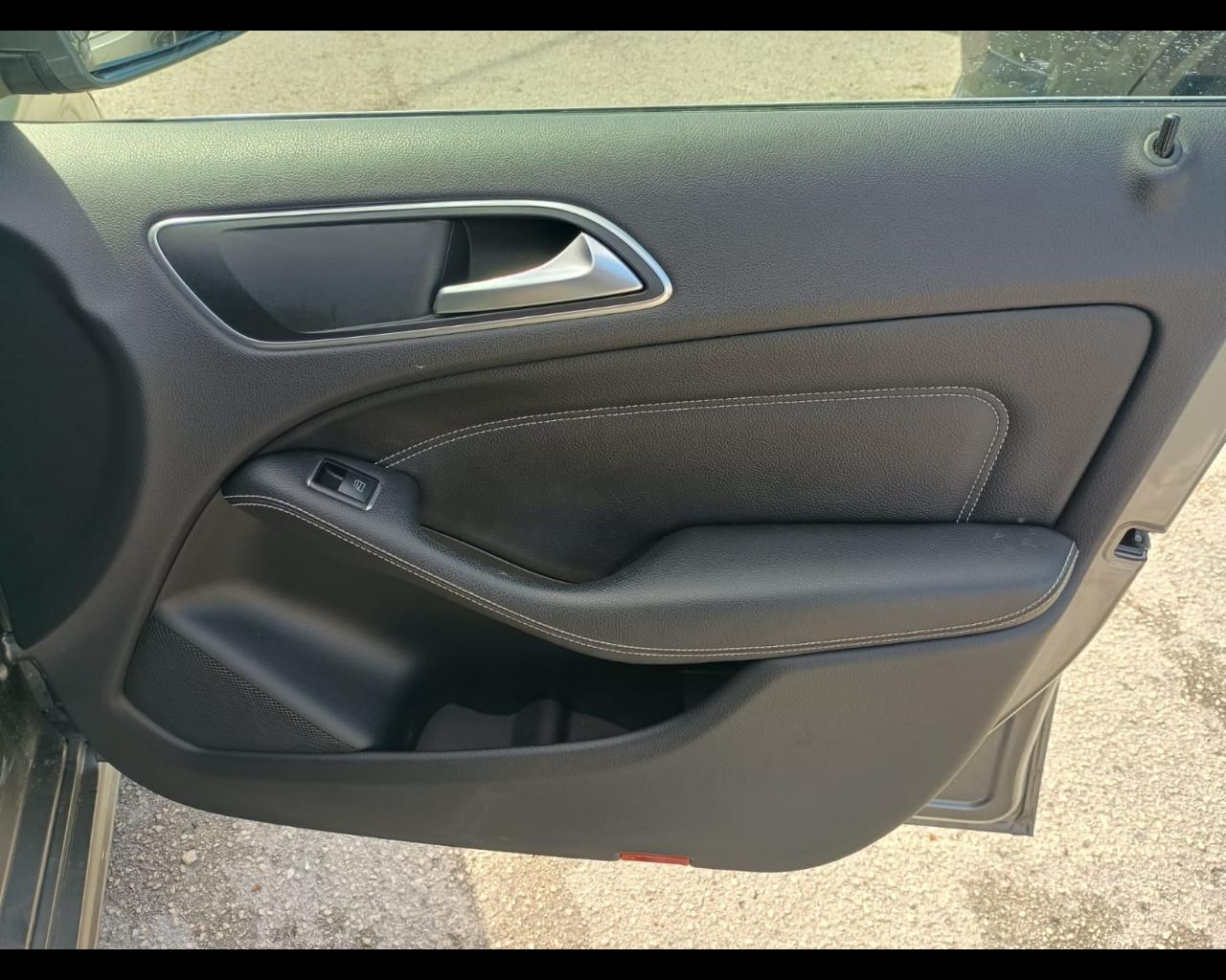 Mercedes-Benz Classe B (T246/242) - B 200 d Automatic Sport