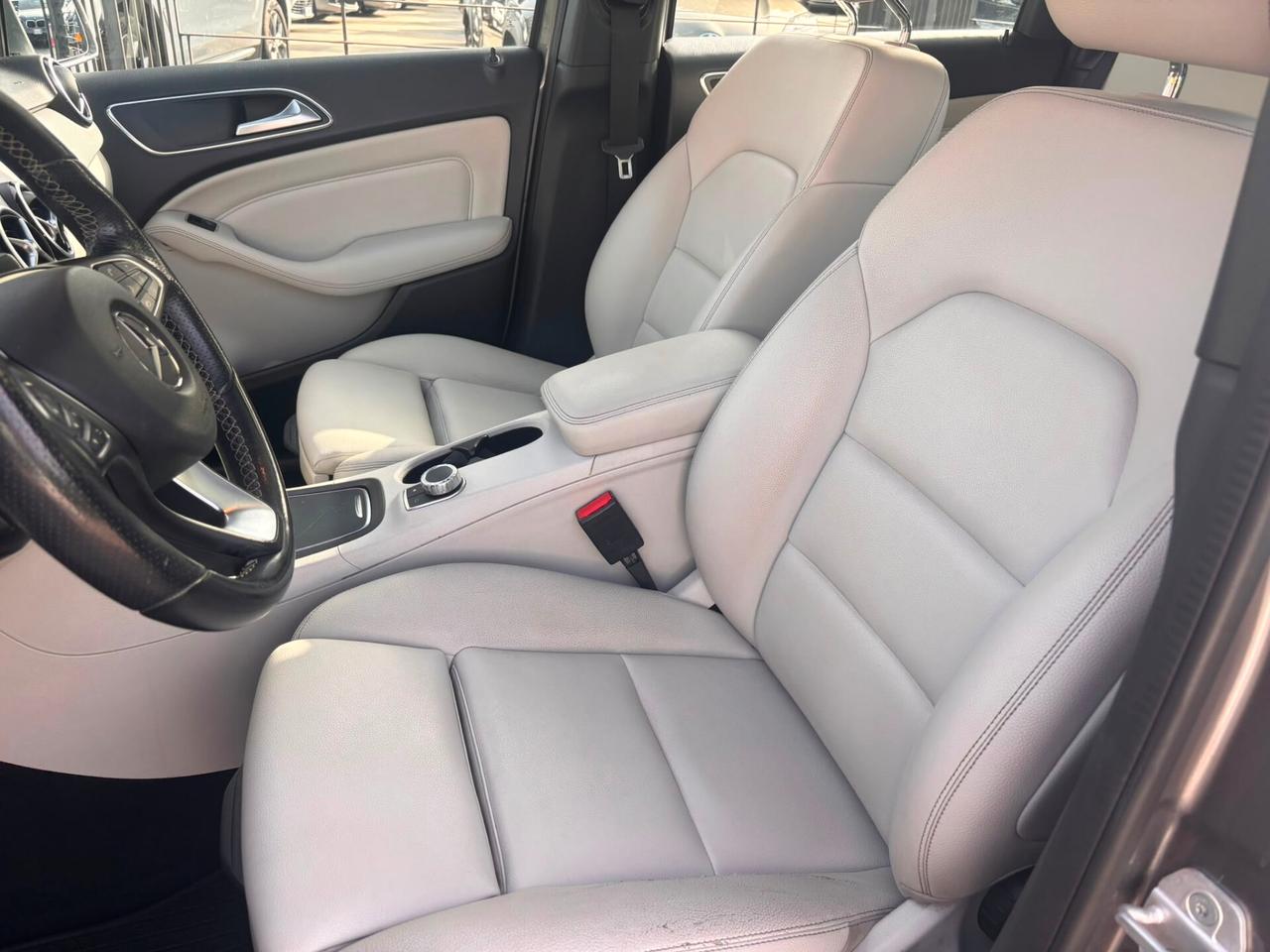 Mercedes-benz B 180 d Premium