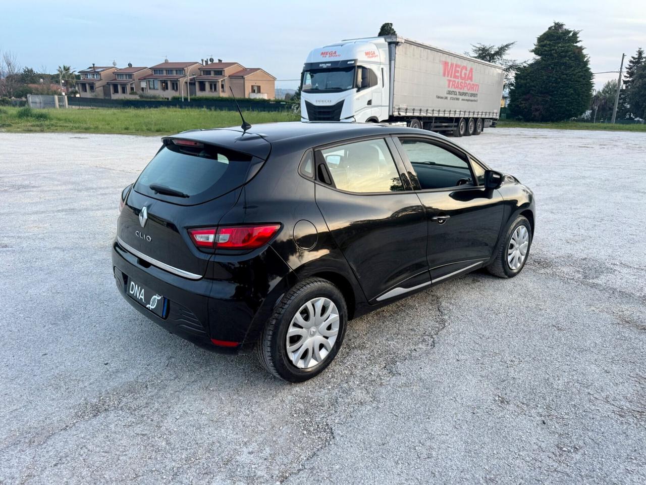 Renault Clio 1.2 Benzina GPL Uniproprietà NEOPATENTATI