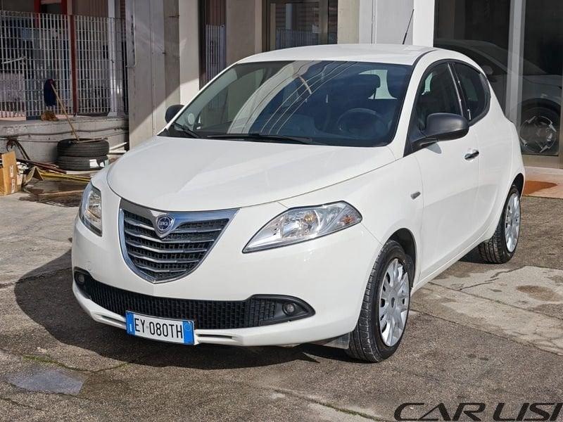 Lancia Ypsilon 1.3 MultiJet 95 cv Stop & Start Silver