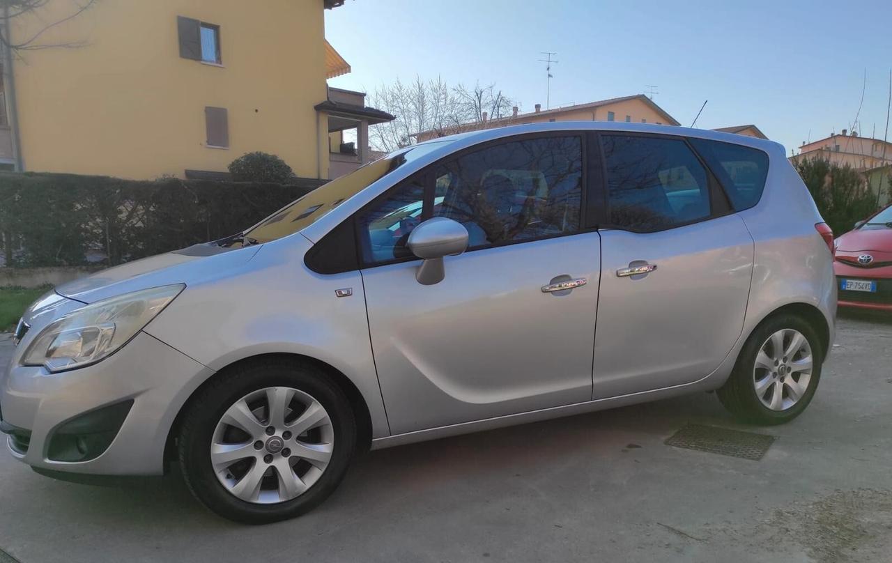 Opel Meriva 1.3 CDTI 95CV ecoFLEX Cosmo