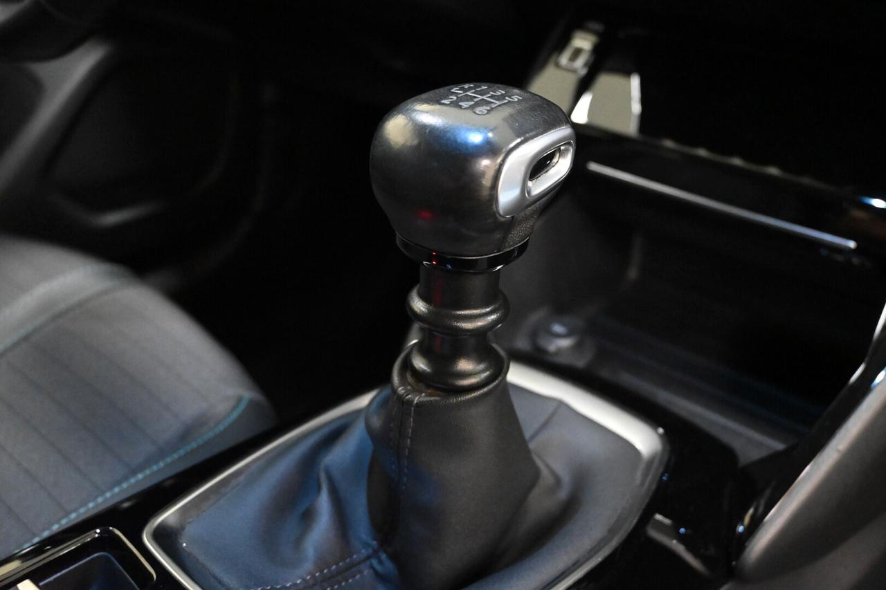 PEUGEOT 2008 2ª serie 2008 PureTech 130 S&S Al...