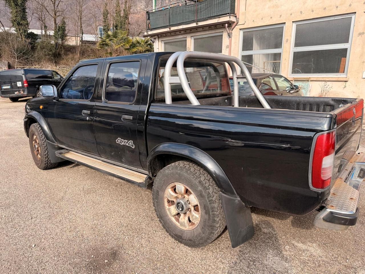 Nissan Pick Up Pick-up 2.5 TD 4 porte Double Cab Navara