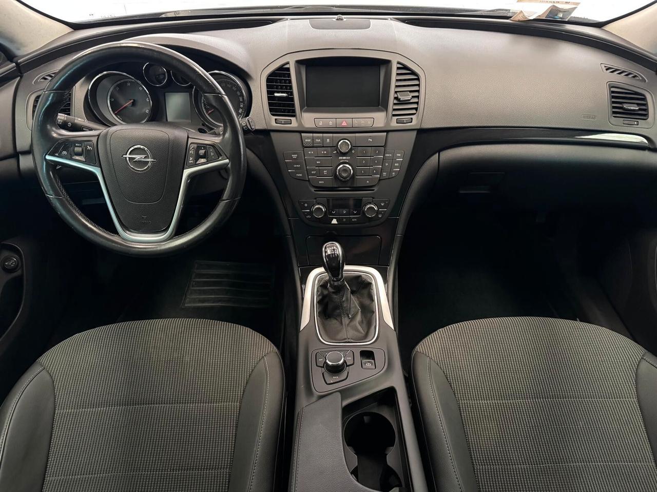 Opel Insignia allestimento Sports Tourer Cosmo