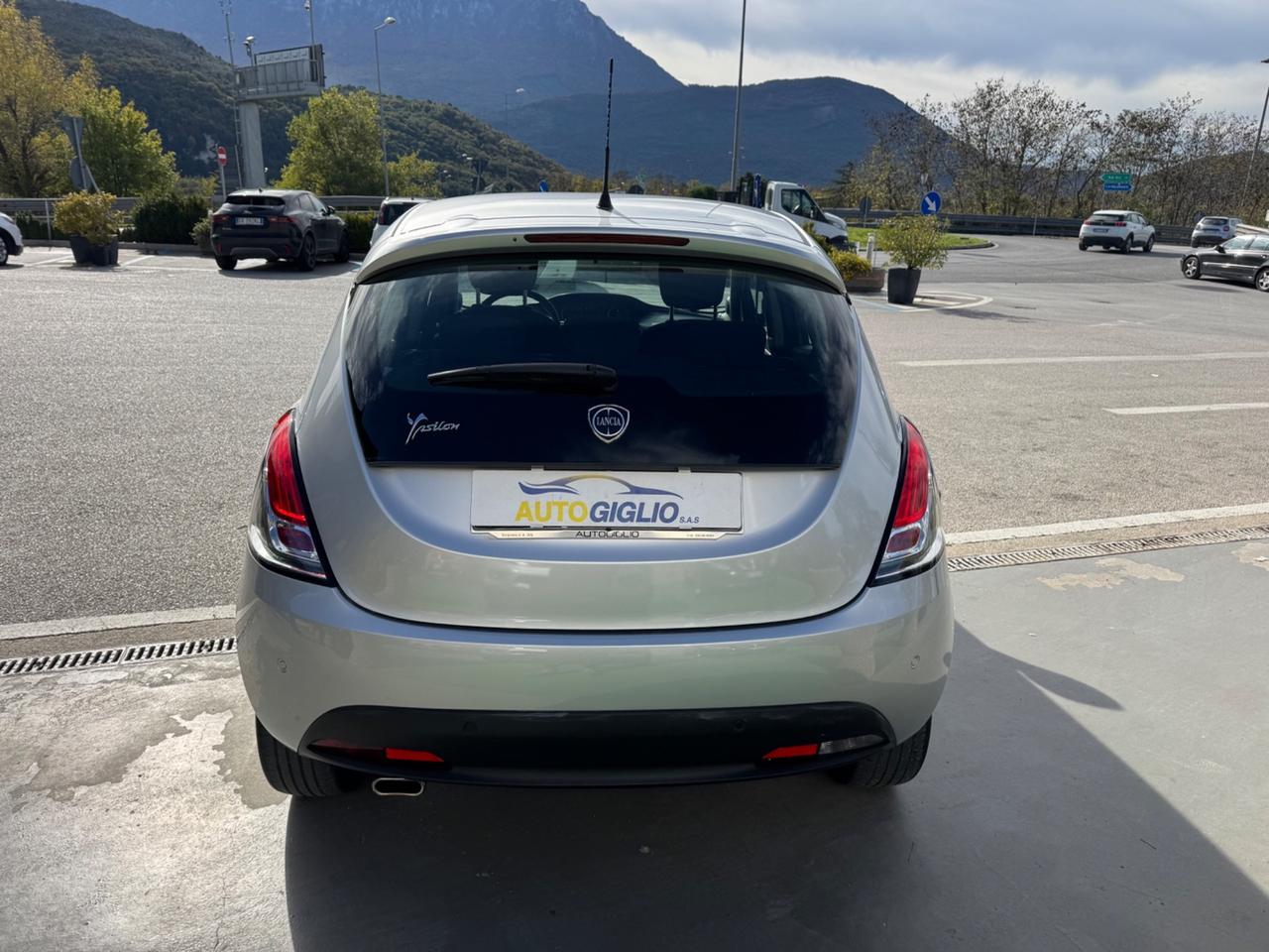 Lancia Ypsilon 1.2 69 CV 5 porte Gold