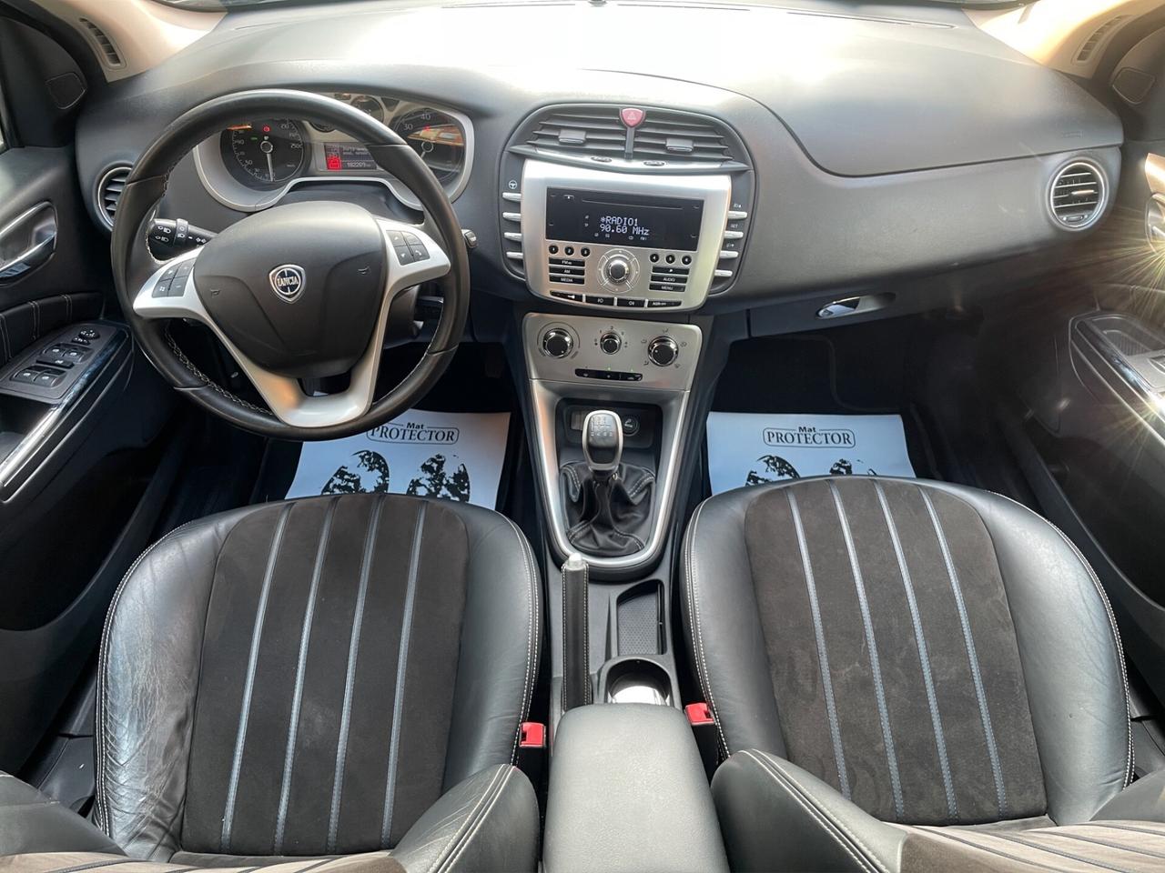 Lancia Delta UNICO PROPRIETARIO - NEOPATENTATI