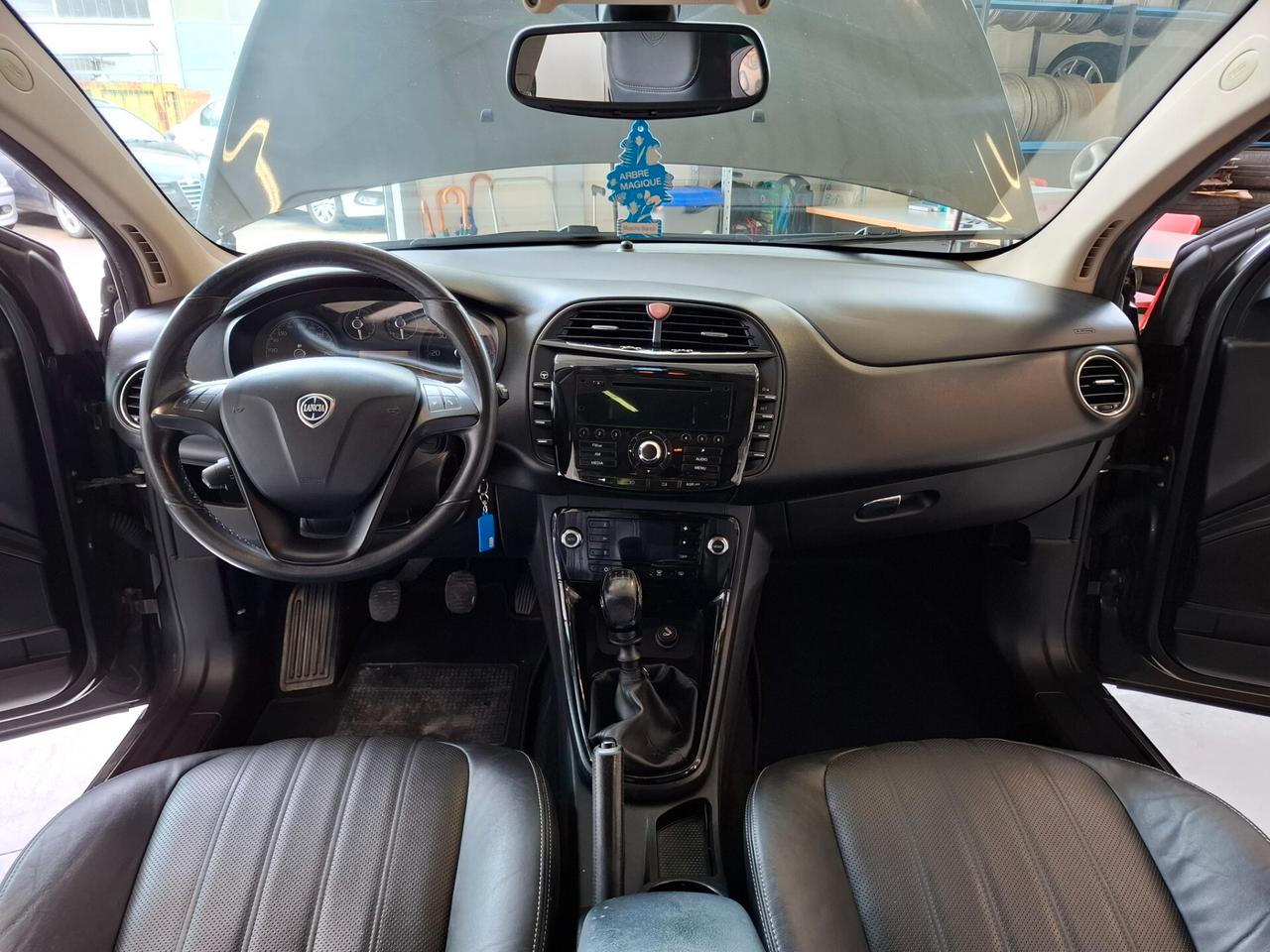 Lancia Delta 1.6 MJT DPF Gold