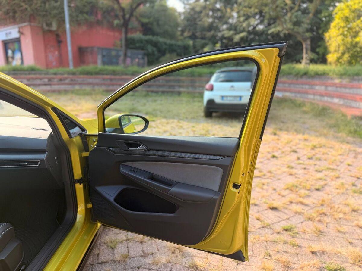 Volkswagen Golf 1.5 etsi evo R-Line 150cv dsg