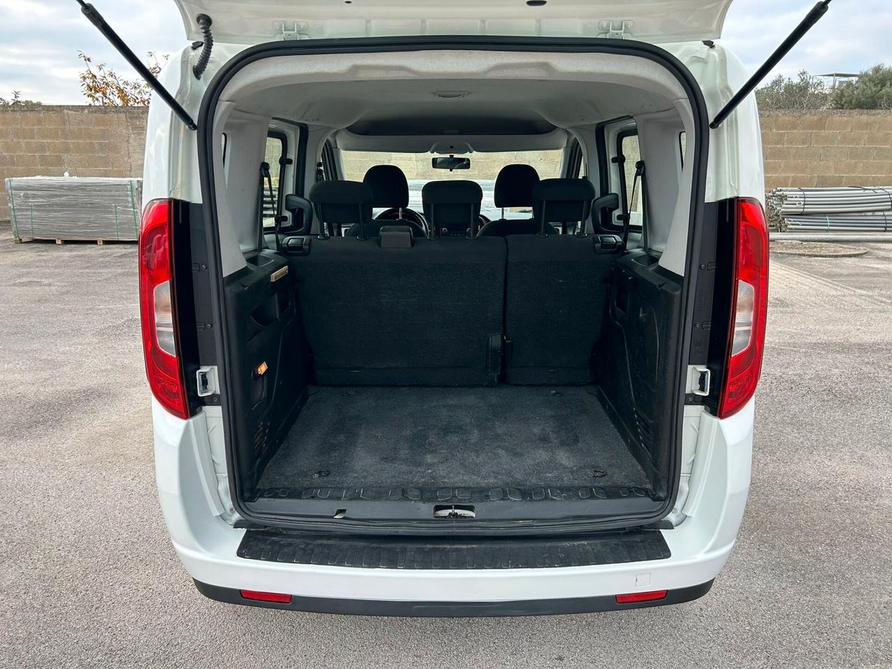 Fiat Doblo 1.6 MJT 120CV 5 Posti