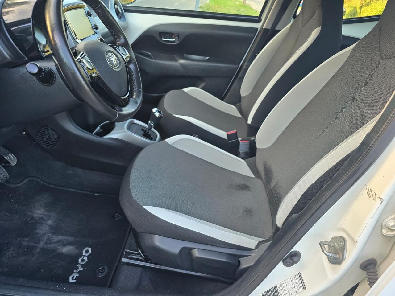 Toyota Aygo 1.0 VVT-i 69 CV 5 porte x-cite TSS MMT