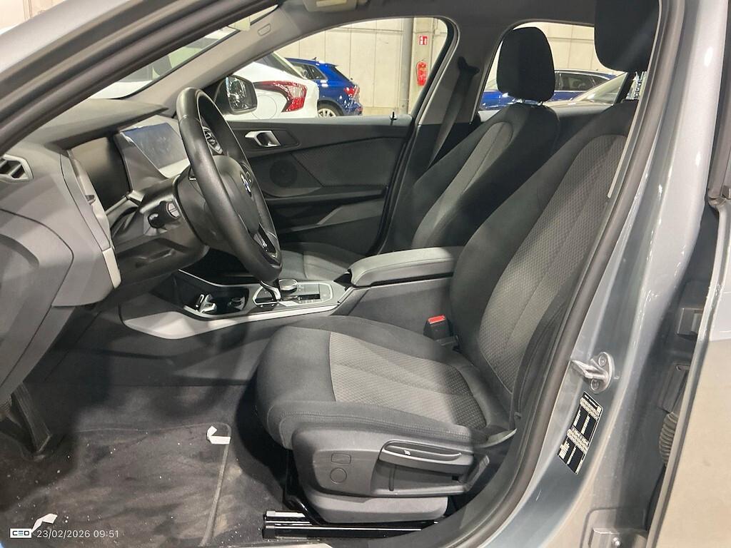 BMW 116D 115CV STEPTRONIC BUSINESS ADVANTAGE ( FARI LED - BMW DIGITAL COCKPIT - NAVI - MIRROR )