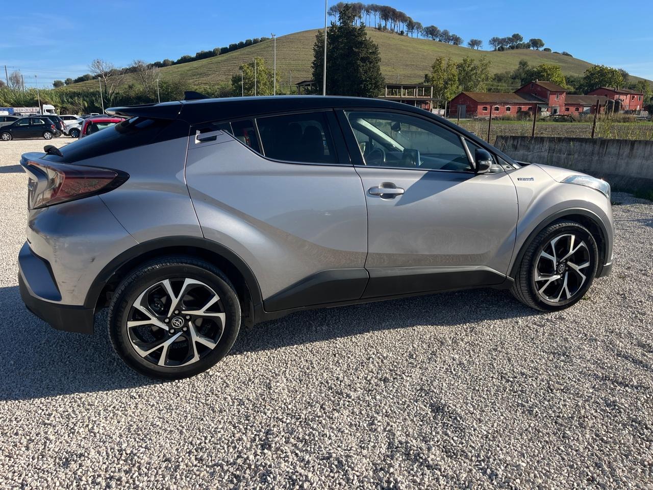 Toyota C-HR 1.8 Hybrid E-CVT Style