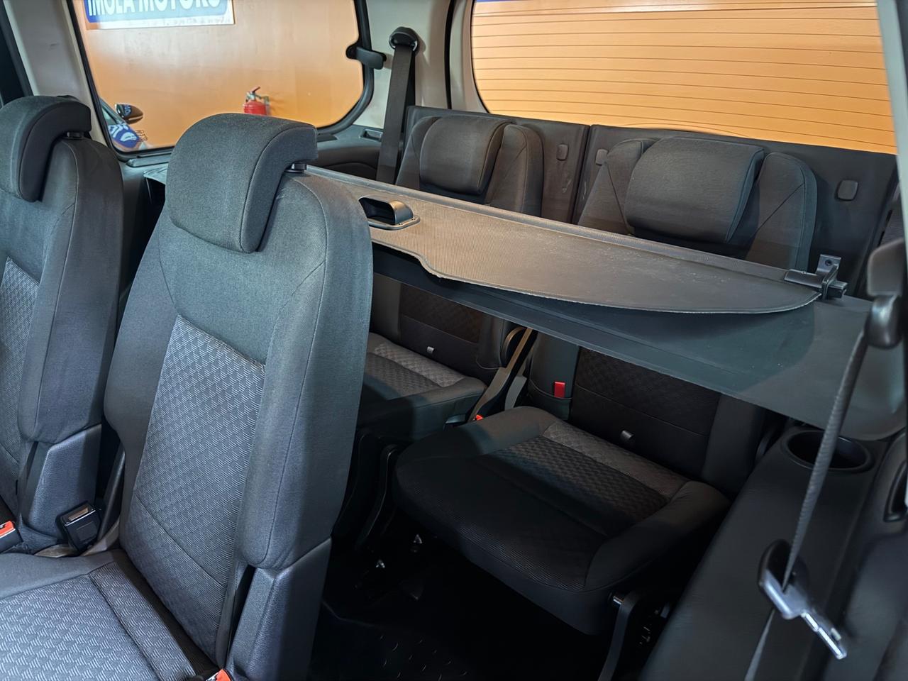 Ford Galaxy 2.0 da 140 CV - Gancio Traino Estraibile 7 posti