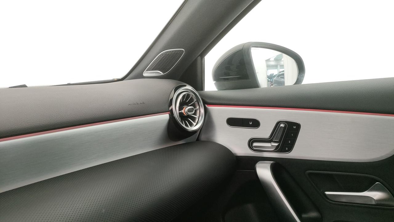 Mercedes-Benz Classe A - W177 2018 - A AMG 35 4matic auto