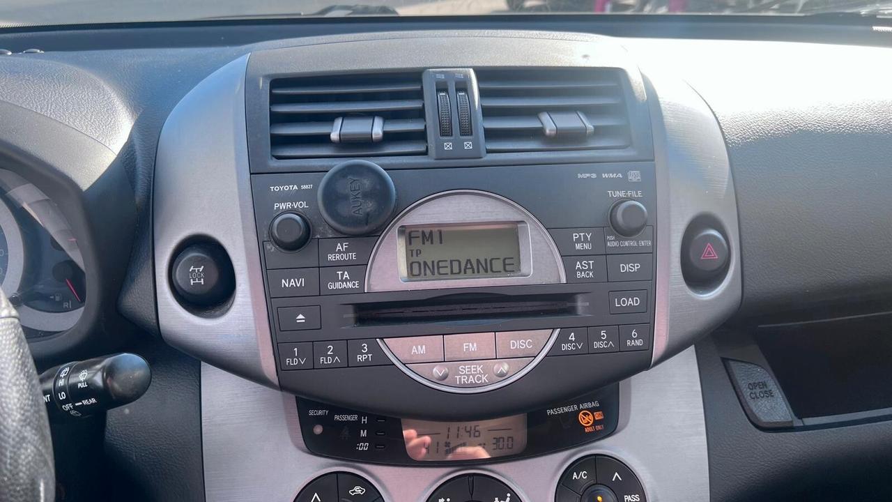 Toyota RAV 4 RAV4 2.2 D-4D 136 CV Sol