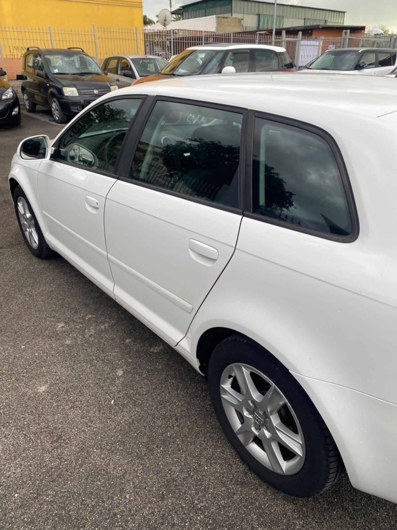 Audi A3 1.6 TDI Fine 2010 Automatica Full