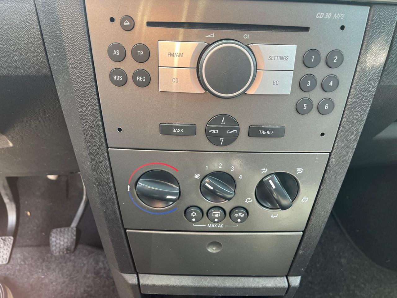 Opel Meriva 1.4 gpl - full-2010