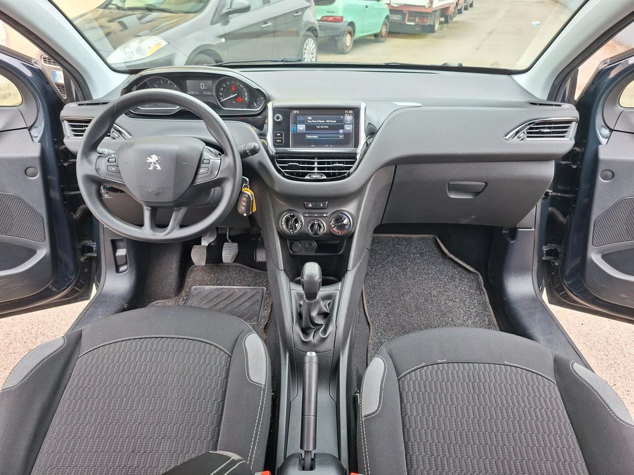 Peugeot 208 PureTech 82 5 porte Allure