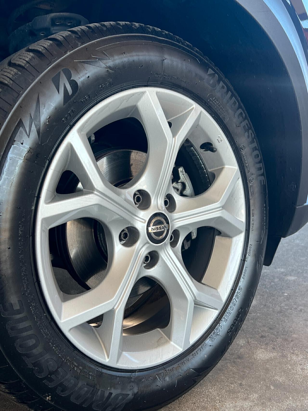 Nissan Juke 1.0 DIG-T 114 CV N-Connecta