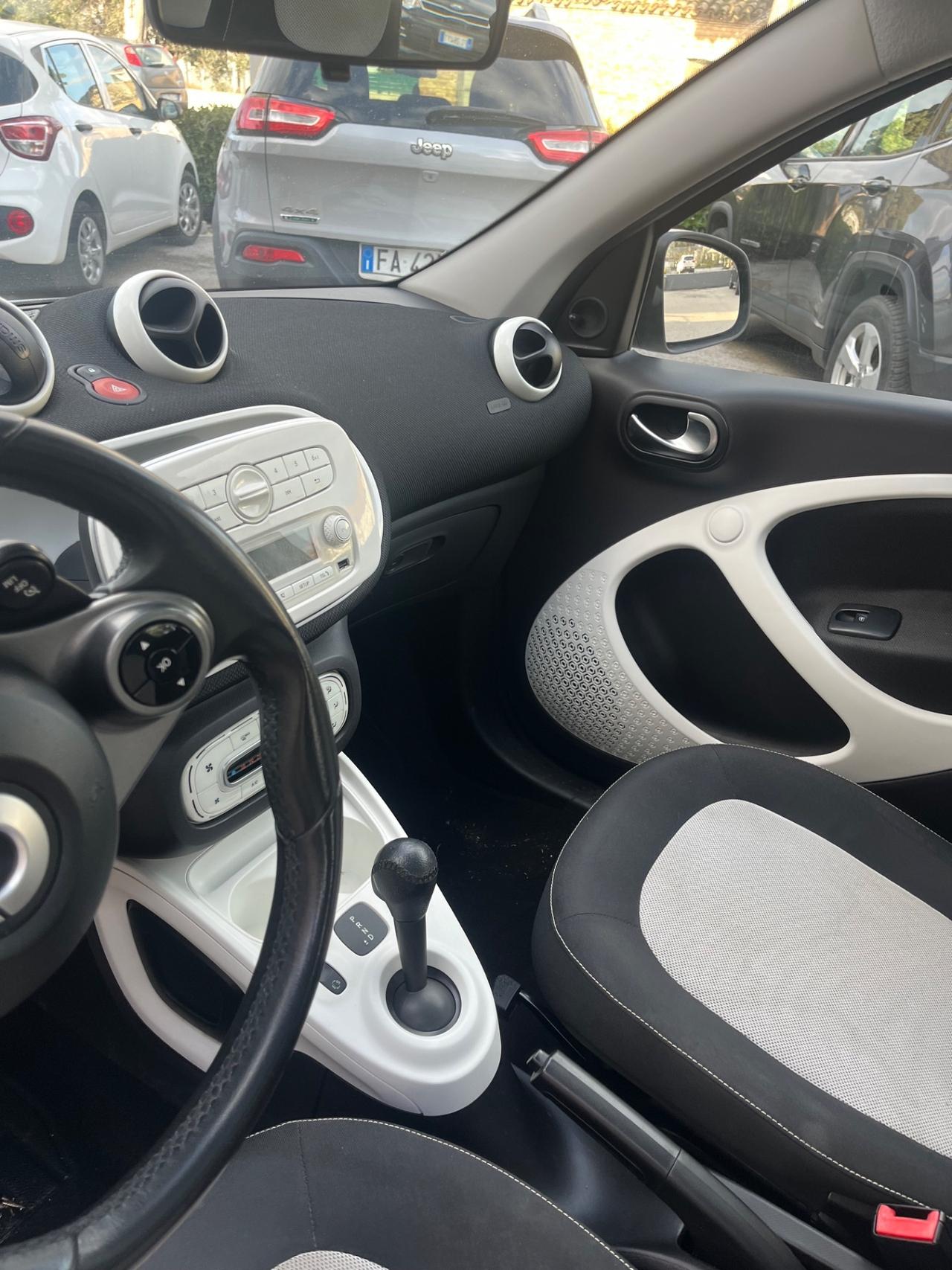 Smart ForFour 70 1.0 twinamic Passion automatica