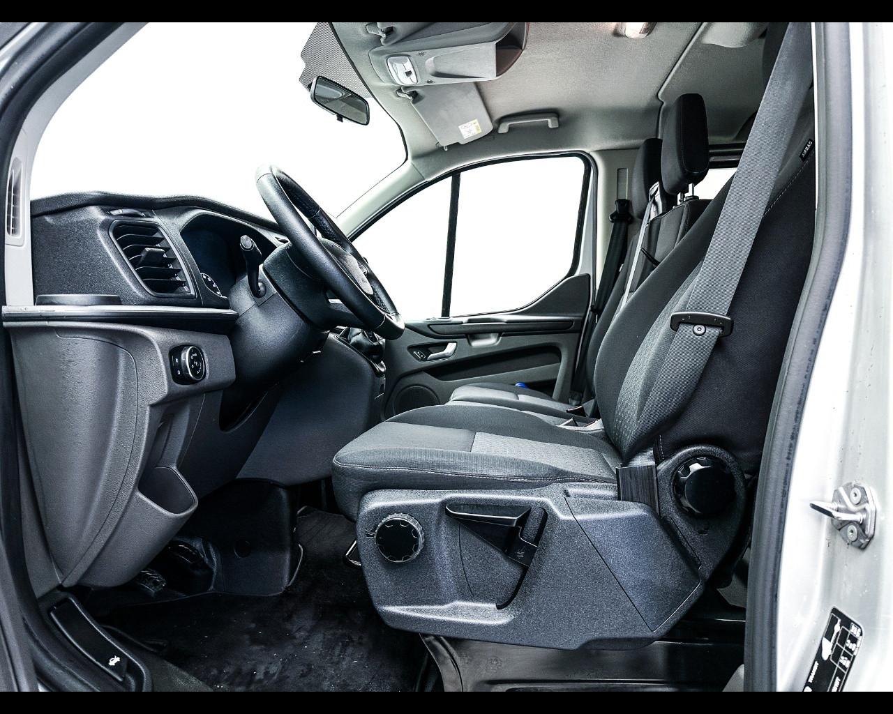 FORD Transit Custom 1ª s - Transit Custom 320 2.0 EcoBlue Hybrid 130 PC Combi Trend