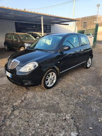 Lancia Ypsilon 1.2 69 CV PLATINUM
