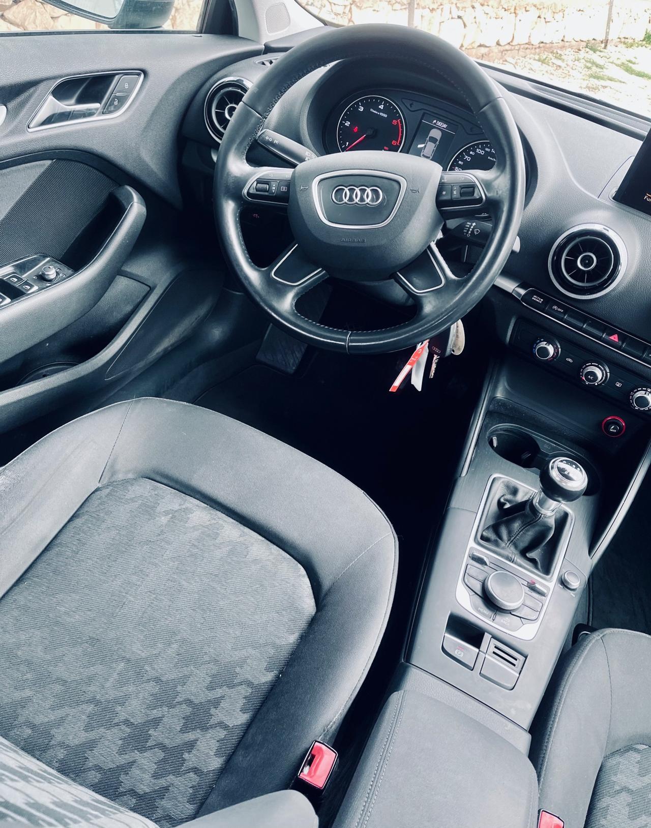 Audi A3 SPB 1.6 TDI clean diesel Business