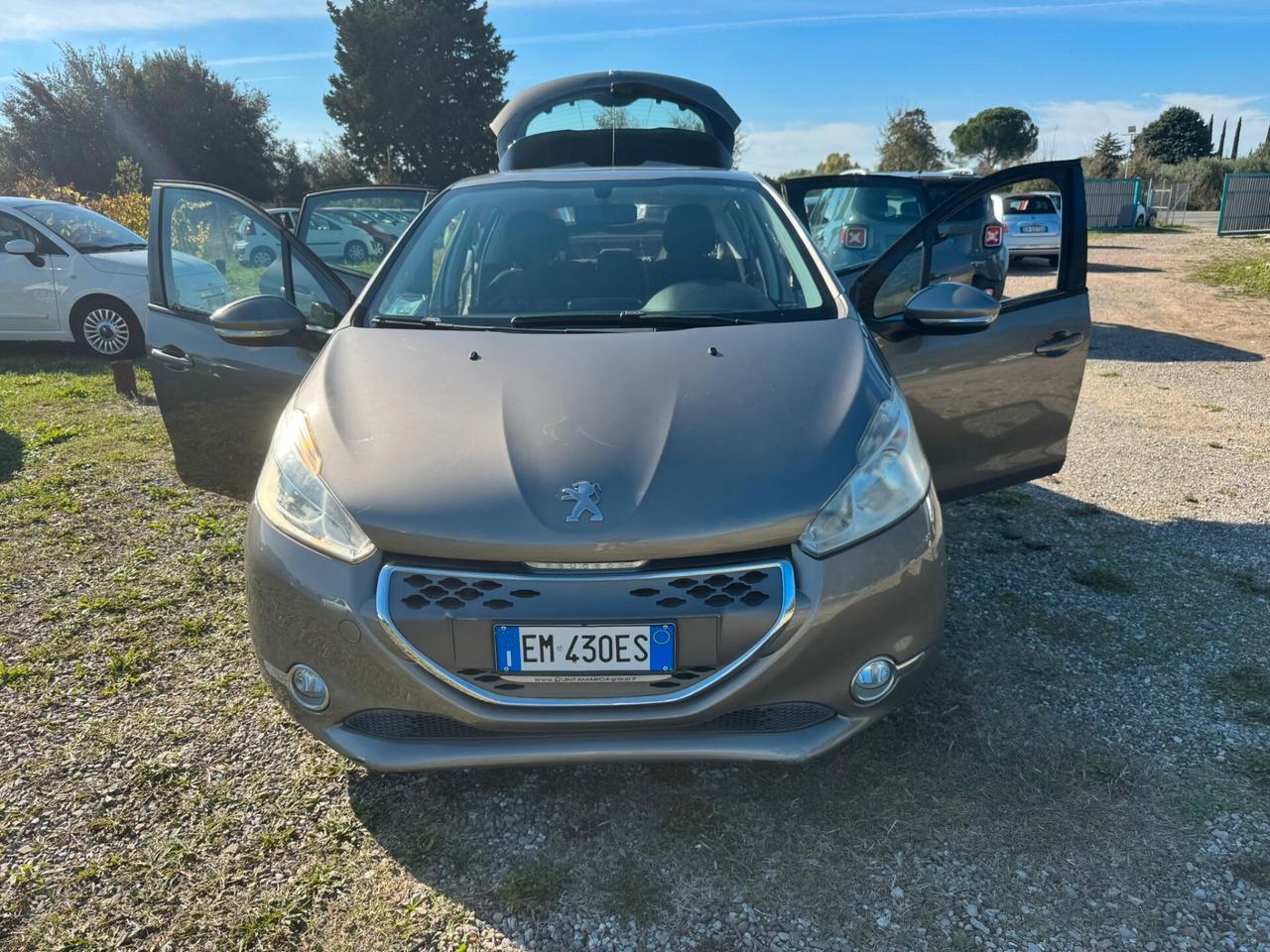 Peugeot 208 1.4 hdi 5 porte AUTOMATICA KM 116.000