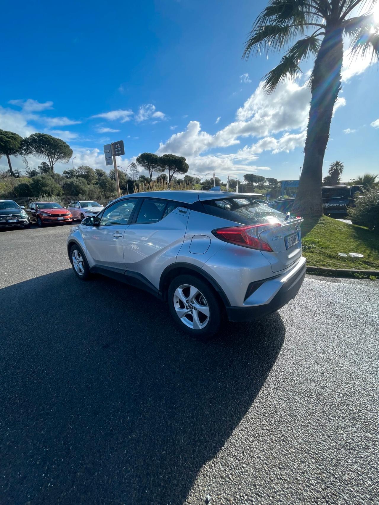 Toyota C-HR 1.8 Hybrid E-CVT Active