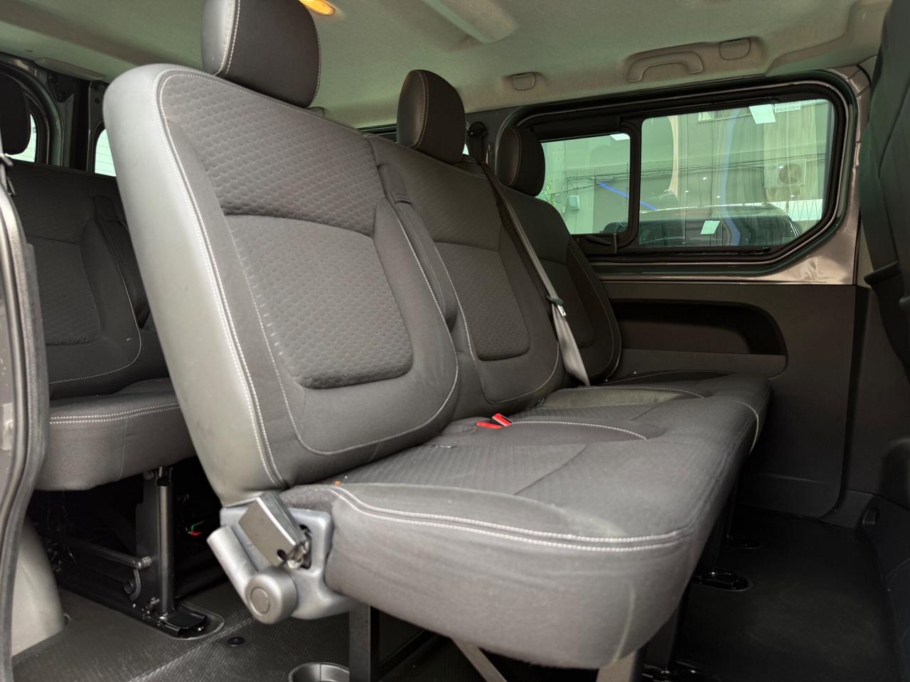 Opel Vivaro 1.6DCTI 125cv 9 Posti