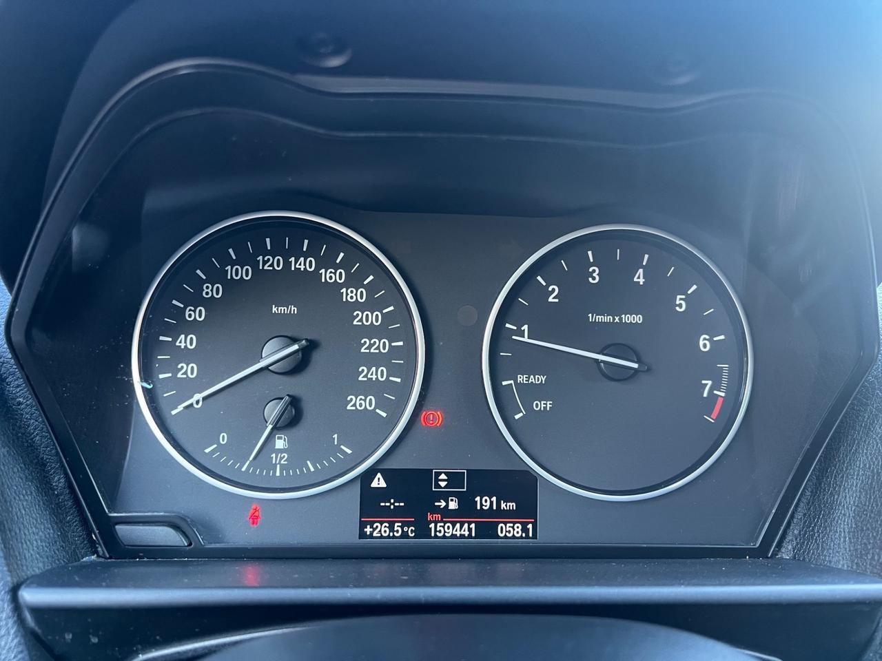 Bmw 116 116i 5p. Unique