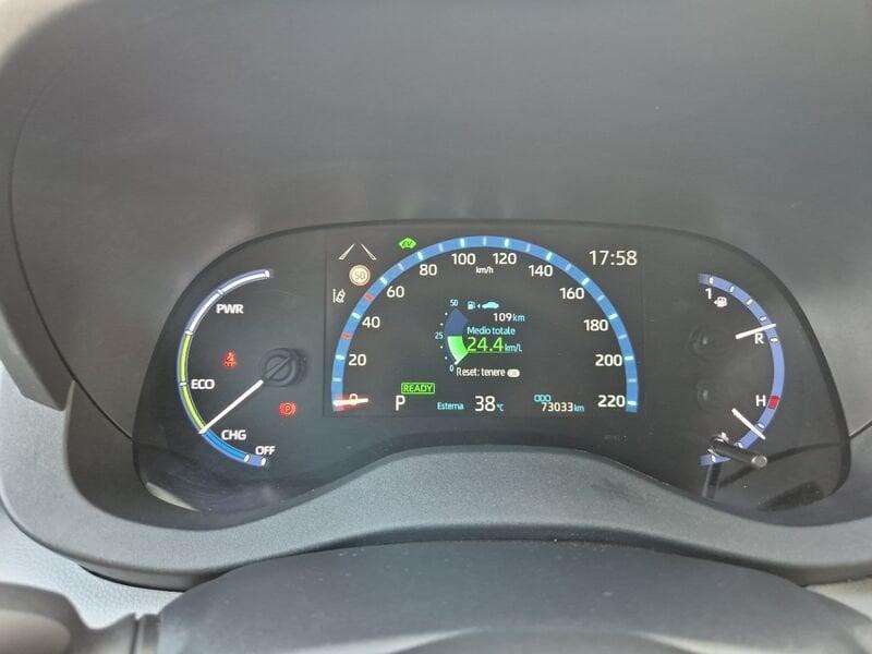 Toyota Yaris Cross 1.5 Hybrid 5p. E-CVT AWD-i Business