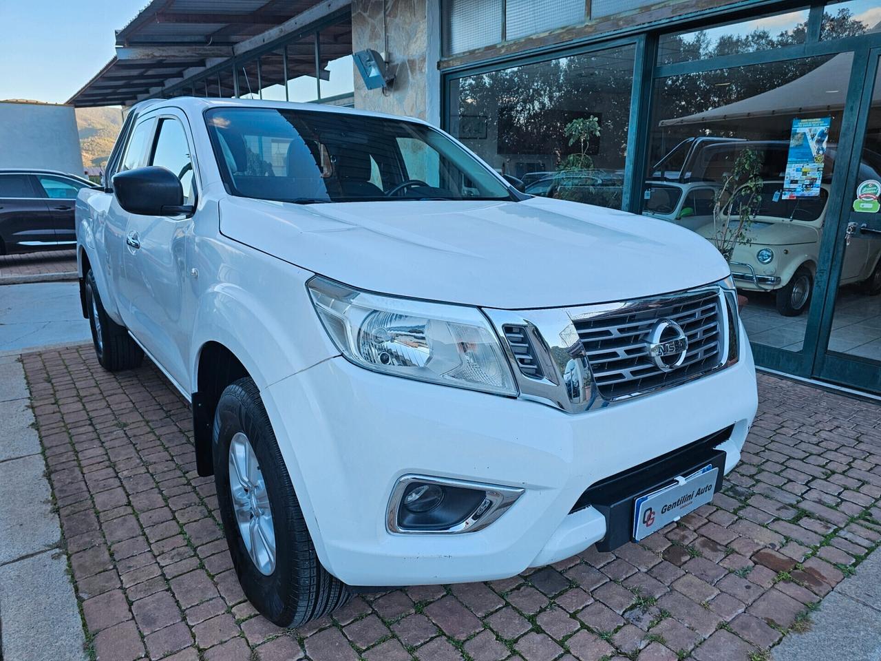 Nissan Navara 2.3 dCi 4WD King Cab Acenta