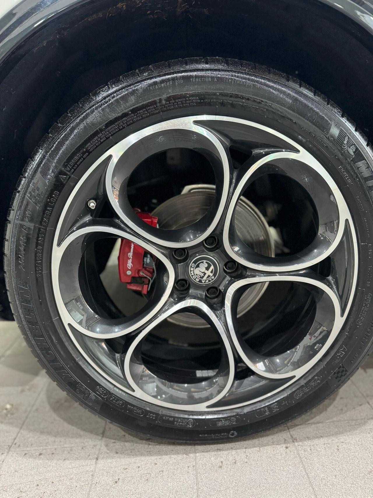 Alfa Romeo Stelvio 2.2 Turbodiesel 210 CV AT8 Q4 Veloce -2024