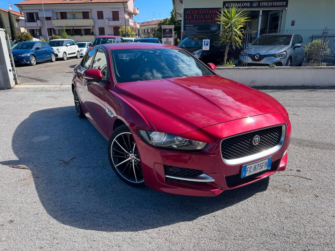 Jaguar XE R-sport